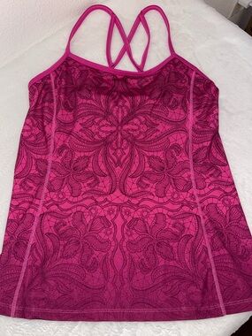 Athleta Strappy Athletic Tank with built in “Cami Bra” - Medium - EUC